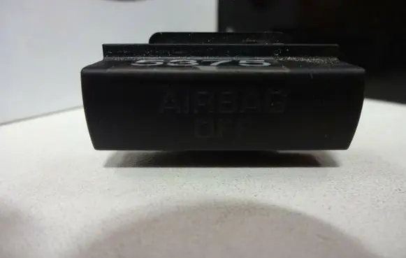 Skoda Octavia Mk2 (1Z) Passenger airbag on/off switch 1Z0919235B