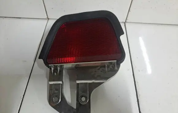 Toyota Avensis T250 Third/center stoplight E3130892