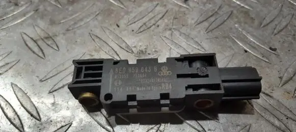 Audi A4 S4 B7 8E 8H Airbag deployment crash/impact sensor 8e0959643b 010052