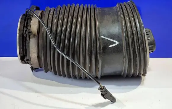 Mercedes-Benz CLS C257 Shock absorber/damper/air suspension A2133200925