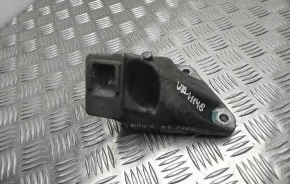 BMW 5 F10 F11 Engine mounting bracket 6777622 VD11148
