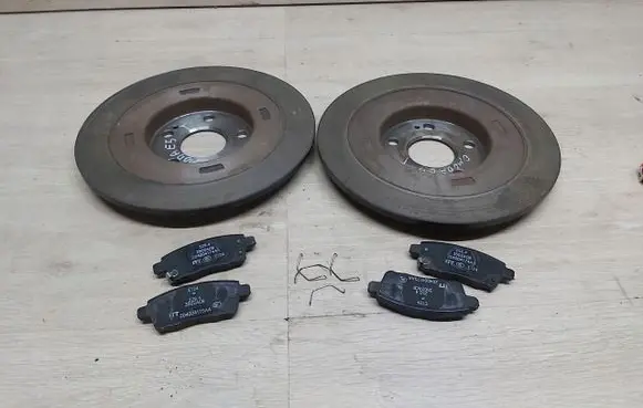 Chery Omoda 5/C5 Brake discs and calipers set 