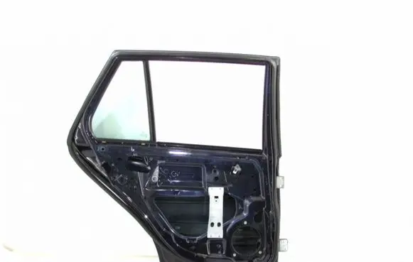 Mercedes-Benz C W203 Rear door 
