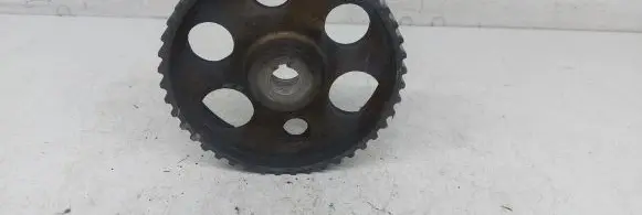 Volkswagen PASSAT B5 Fuel pump gear (pulley) 028130111A