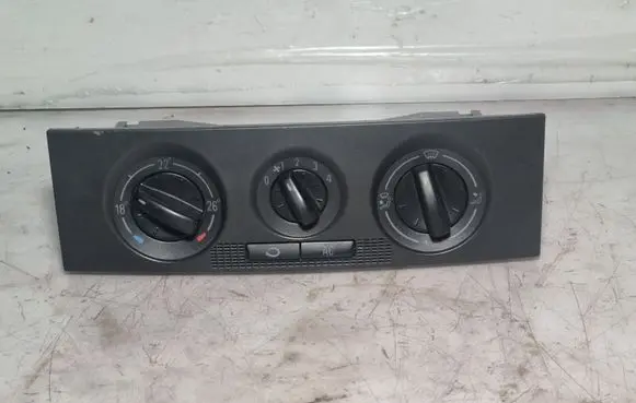 Skoda Fabia Mk1 (6Y) Climate control unit 6Y0820045C