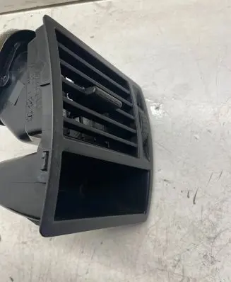 Volkswagen Transporter - Caravelle T5 Dashboard side air vent grill/cover trim 7H1819203C