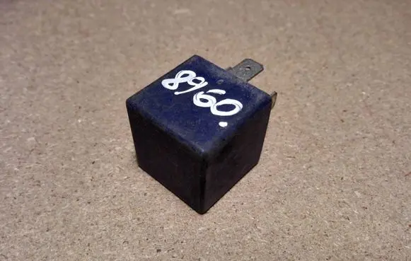 Opel Zafira A Other relay 90450169 22210032