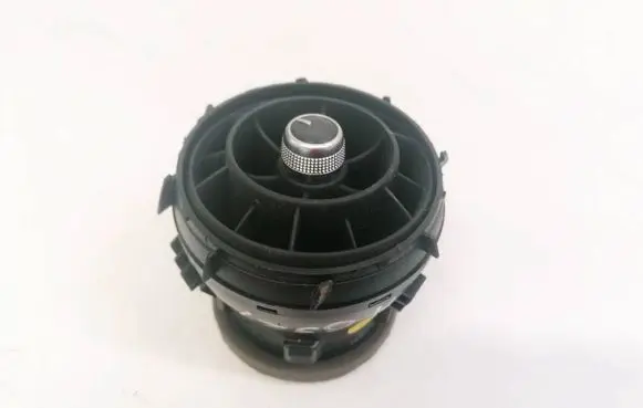 Audi A1 Dash center air vent grill 8X2820901