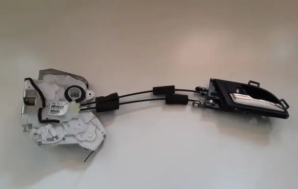 Honda CR-V Rear door lock 72651SWAE1