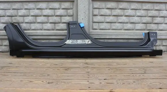 Peugeot 208 I Sill 1607253780