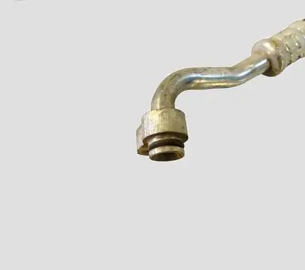Toyota Avensis T270 Air conditioning (A/C) pipe/hose