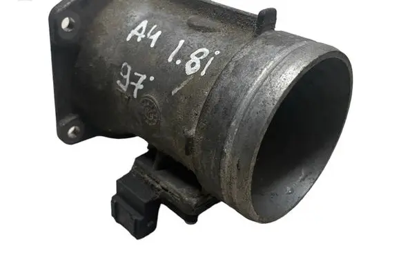 Audi A4 S4 B5 8D Mass air flow meter 037906461B AFH6010A