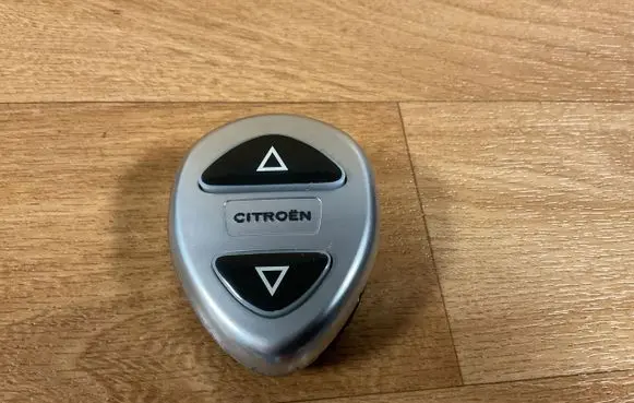 Citroen C5 Suspension ride height/mode switch 9633261277 9634308177 9627701677
