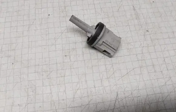 Audi A4 S4 B6 8E 8H Interior temperature sensor 1J0907543B