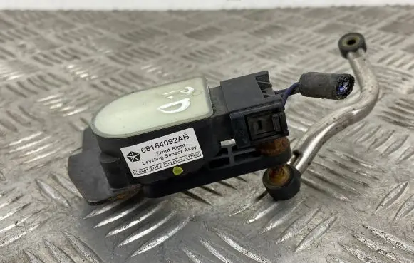 Jeep Grand Cherokee Air suspension front height level sensor 68164092AB