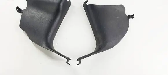 Dodge Durango I Foot area side trim 