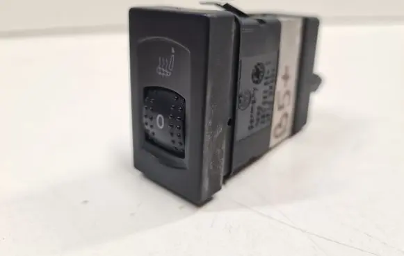 Volkswagen PASSAT B5.5 Seat heating switch 3B0963564C 3B0963564