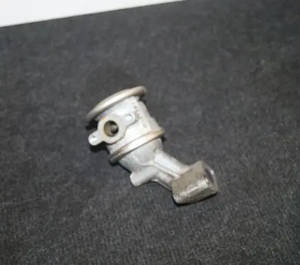 Audi A5 8T 8F EGR valve 06E131101E