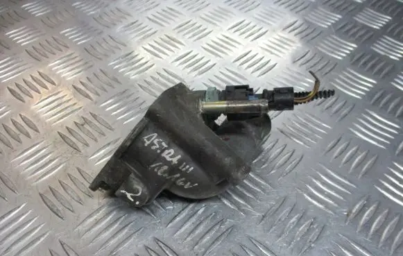 Opel Astra H Thermostat housing 