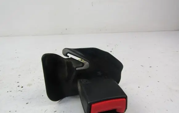 Audi A4 S4 B7 8E 8H Rear seatbelt buckle 