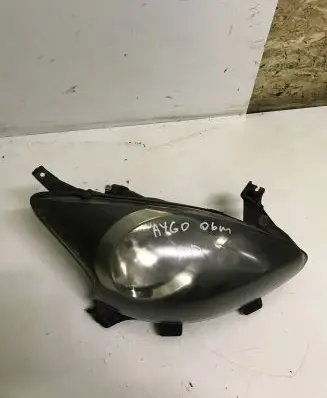 Toyota Aygo AB10 Headlight/headlamp 811500H010 89032404