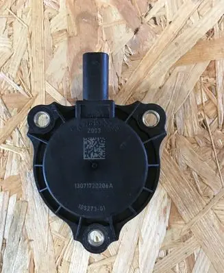 Mercedes-Benz GL X166 Camshaft vanos timing valve A2761560490