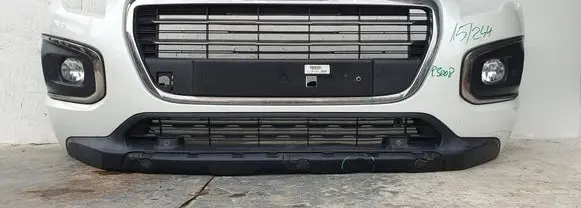 Peugeot 3008 I Front bumper AA36693175
