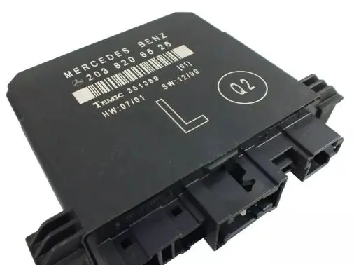 Mercedes-Benz C W203 Door control unit/module 2038206526