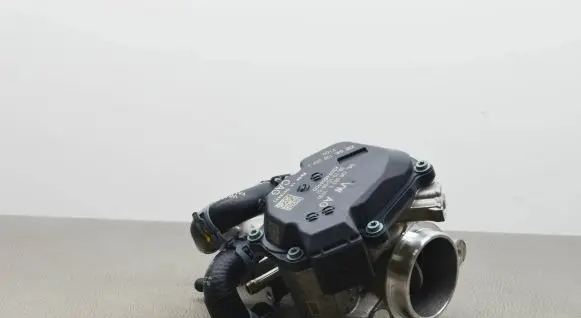 Audi A4 S4 B9 8W Throttle valve 04L128059T 04L128537B