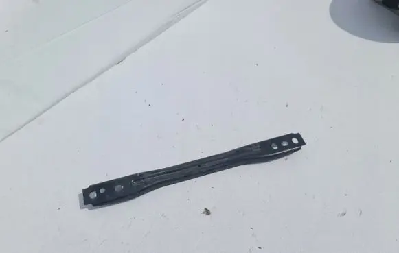 Volkswagen Polo VI Other under body part 