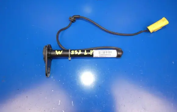 Mercedes-Benz GLC X253 C253 Bonnet Pedestrian Airbag Actuator 2539060300