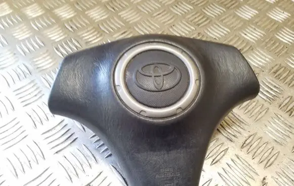 Toyota RAV 4 (XA20) Steering wheel airbag 8419802
