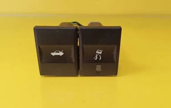 Ford Mondeo Mk III ESP (stability program) switch 1S7T2C418AB