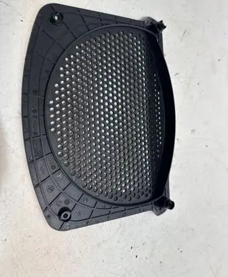 BMW 5 G30 G31 G38 Subwoofer grill/trim 9355524