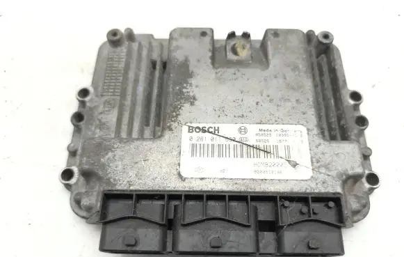 Renault Trafic II (X83) Engine control unit/module 8200512196 0281011530