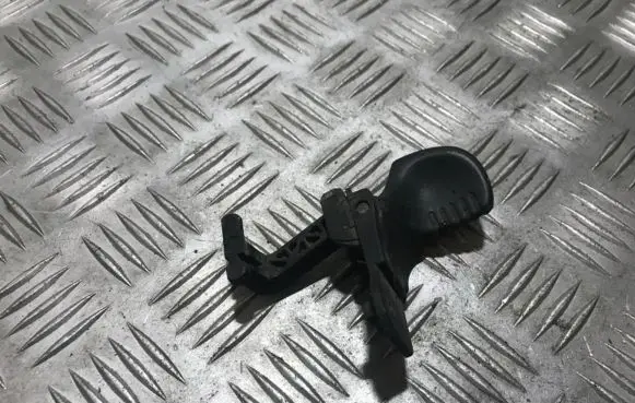 Renault Twingo I Engine bonnet (hood) release handle 7700822425 91089300