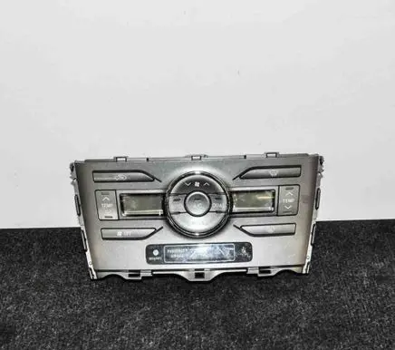 Toyota Auris 150 Interior fan control switch 5590002220B