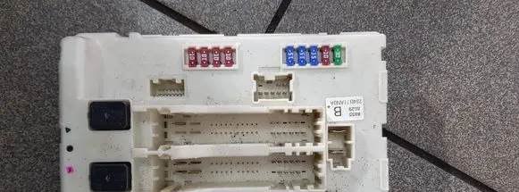 Nissan Murano Z51 Comfort/convenience module 284B71AN0A 8G29 0855
