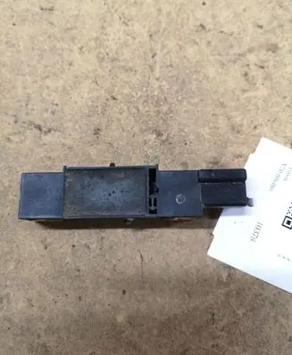 Volvo V70 Airbag deployment crash/impact sensor 8622365 001674 040101