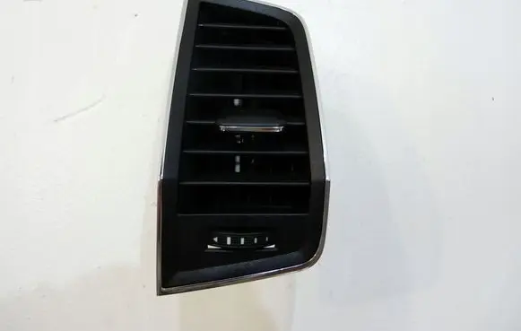 Skoda Karoq Dash center air vent grill 57A819701A