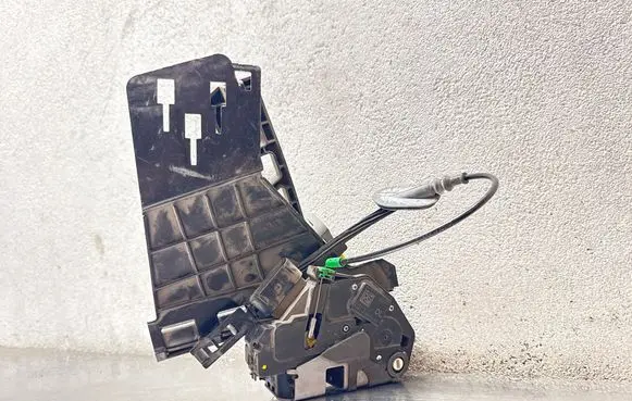 Ford Fiesta Rear door lock 8A6AA26412 8A6AA26412BF