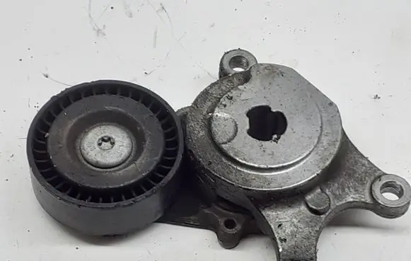 Mercedes-Benz B W246 W242 Generator/alternator belt tensioner A2702000170