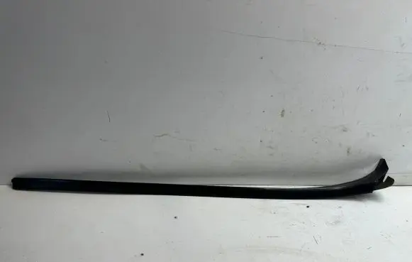 Mercedes-Benz GLS X166 Windshield trim A1666901280