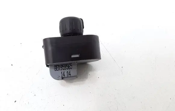 Audi A4 S4 B6 8E 8H Wing mirror switch 8E0959565