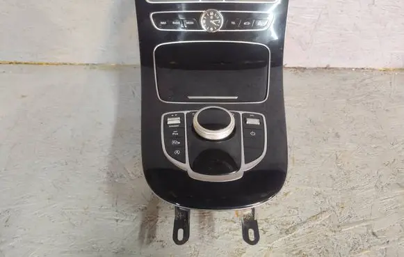 Mercedes-Benz E W213 Radio/GPS head unit trim A2138100815