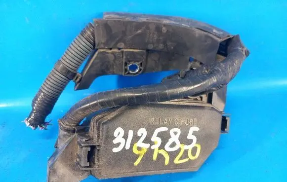 Toyota Prius xw60 Fuse 8266647620