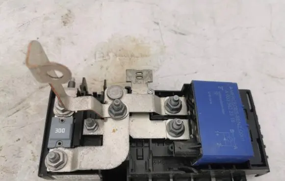 Mercedes-Benz B W246 W242 Positive wiring loom A2465400950 YAP2949511 748418