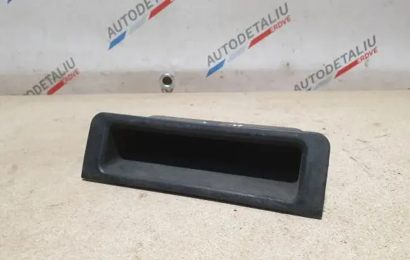 BMW 5 E39 Dashboard storage box/compartment 8159701 8210445