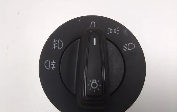 Skoda Octavia Mk3 (5E) Light switch 5E0941431F