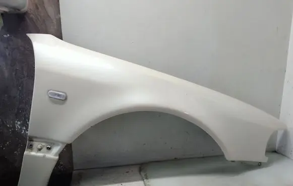 Audi A8 S8 D2 4D Fender 
